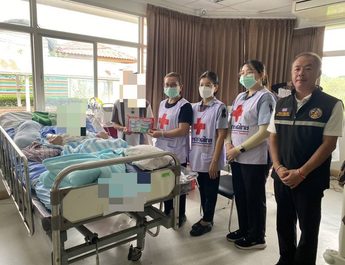 เทศบาลเมืองน่านขอบคุณสภากาชาดไทยและเหล่ากาชาดจังหวัดน่าน มอบชุดสุขอนามัยช่วยผู้ประสบอุทกภัย