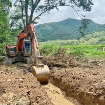 หน่วยพัฒนาการเคลื่อนที่ 31 เร่งขุดลอกทางน้ำ–เสริมความแข็งแรงตลิ่ง เตรียมพร้อมรับมือฝนตกหนักและน้ำป่าไหลหลากในพื้นที่อำเภอปัว จังหวัดน่าน