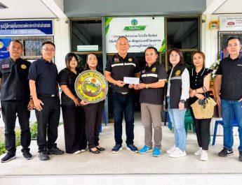 อบต.ทุ่งศรีทอง ร่วมส่งต่อกำลังใจ มอบเงินช่วยเหลือผู้ประสบภัยน้ำป่าไหลหลากในพื้นที่อำเภอปัว