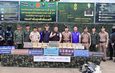 หนองคาย กกล.สุรศักดิ์มนตรี โดย ร้อย.ฉก.ทพ.2107 ฉก.ทพ.21 บูรณาการหน่วยงานในพื้นที่ รวบสาวเลย รับจ้างขนยาบ้า 396,000 เม็ด ส่วนเพื่อนชายที่มาด้วยอาศัยความมืดหลบหนีไปได้