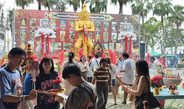ปทุมธานี สาวเร่งแก้บนท้าวเวสฯหลังรอดโรคร้าย แม่นางกวักฯดลแม่ลูกคืนดี
