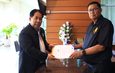 กาญจนบุรี : ไม่ท้อแม้โดนปรามาสว่าไม่มีทุน แต่มีนายทุนคนไทยคอยดันทุกโครงการ!! ประธาน บริษัทเซี่ยงไฮ้ไทยรับเบอร์ โปรดักส์ จำกัด คนที่มีแต่ความคิดเป็นเลิศ วิสัยทัศน์กว้างไกล ตั้งใจทำให้เมืองกาญจน์เจริญ ชุมชนมีงานทำ ฝากให้ติดตามดูผลงานกันต่อไป