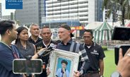 แม่ไทย–พ่อสวีเดน ร้องกองปราบ จ่อเอาผิด ม.157 กล่าวหาตำรวจละเว้นหน้าที่ ปมคดีลูกชายวัย 16 ถูกชนเสียชีวิต