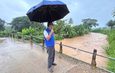 ด่วน! ฝนยังตกต่อเนื่อง น่าน–แพร่ เฝ้าระวังน้ำป่า ตลิ่งกัดเซาะ และน้ำท่วมผิวจราจร เตือนผู้ใช้เส้นทาง “แพร่–น่าน” เพิ่มความระมัดระวัง