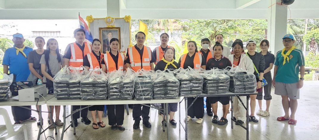 สอศ. ขานรับ 5 มาตรการ รมว.ศธ. รับมือน้ำท่วม ระดมอาชีวะช่วยประชาชนทันที แจกอาหาร–น้ำดื่ม พร้อมส่งทีมช่างลงพื้นที่ฟื้นฟูหลังน้ำลด