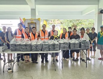 สอศ. ขานรับ 5 มาตรการ รมว.ศธ. รับมือน้ำท่วม ระดมอาชีวะช่วยประชาชนทันที แจกอาหาร–น้ำดื่ม พร้อมส่งทีมช่างลงพื้นที่ฟื้นฟูหลังน้ำลด