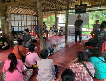 ศศช.บ้านดงยางอาข่า ส่งเสริมการเรียนรู้ จัดเวทีประชาคมการจัดตั้งกลุ่มอาชีพเพื่อความมั่นคงทางอาชีพ