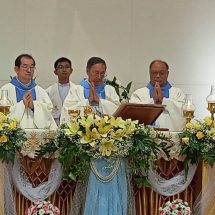 สิงห์บุรี – “26 ปีแห่งพระพรและความเชื่อ” วัดพระแม่มารีอามารดาคริสตชน สิงห์บุรี จัดพิธีฉลองชุมชนแห่งความเชื่อ คณะบาทหลวง–นักบวช–สัตบุรุษร่วมงานอบอุ่น พร้อมพลังครูและนักเรียนร่วมแรงช่วยงาน