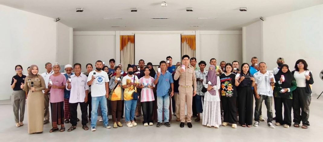 พลังความร่วมมือ ส่งมอบแว่นตาคุณภาพ แก่พี่น้องประชาชนอำเภอเบตง ภายใต้โครงการ “แว่นตาเพื่อพี่น้อง 3 จังหวัดชายแดนภาคใต้”
