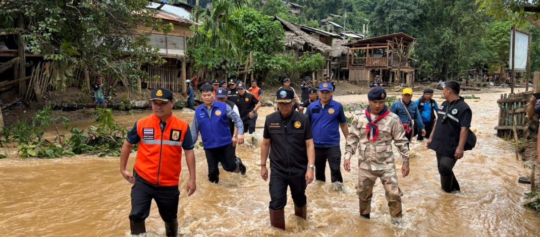 ผวจ.แม่ฮ่องสอนลุยพื้นที่กำชับเร่งช่วยเหลือผู้ประสบภัยและวางแผนรับมืออุทกภัยระลอกใหม่