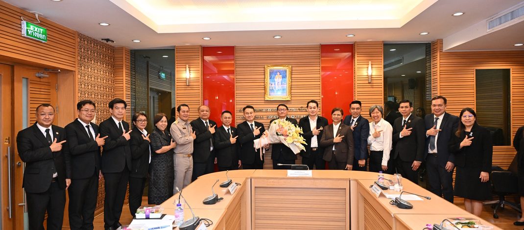 “วิทวัต เลขาธิการอาชีวะ” ชู 2 นโยบายหลัก เดินหน้านโยบายศธ. – White Paper” ปรับการทำงานยืดหยุ่น มุ่งผลสัมฤทธิ์ สื่อสารชัดเจน