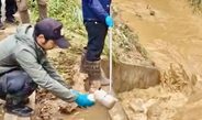 กาญจนบุรี : สสจ.กาญจน์ แนะนำประชาชนรอบพื้นที่เหมืองแร่ตะกั่ว ยึดหลัก “ไม่สัมผัส ไม่ใช้ ไม่กิน” จนกว่าจะปลอดภัย เน้นย้ำ “ตระหนักรู้ แต่ไม่ตื่นตระหนก”
