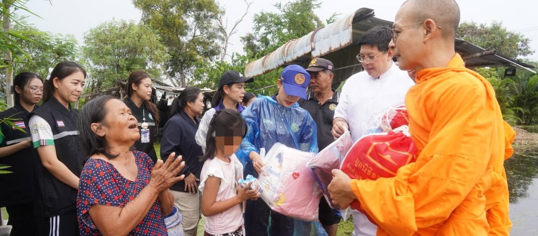 วัดพระธรรมกาย–มูลนิธิธรรมกาย จับมืออำเภอคลองหลวง ดูแลกลุ่มเปราะบาง 4 ตำบล