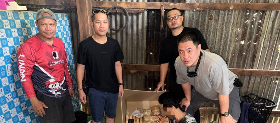 สกลนคร รวบ 2 ผู้ต้องหา พร้อมของกลางยาบ้าประมาณ 88,000 เม็ด