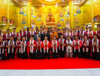 ผู้เข้าประกวด Mister Global 2026 จากทั่วโลก ตื่นตา “ร่างทองหลวงพ่อพูล” เรียนมวยยอดครู ก่อนดวลกำปั้นแชมป์โลก ONE มวยไทย