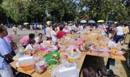 พังงา ประชาชนเข้าวัดทำบุญวันสารทเดือนสิบ สืบสานประเพณีเก่าแก่ พร้อมร่วมประเพณีชิงเปรต