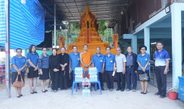สกลนคร ส่องช่างฝีมือและชุมชนเร่งเนรมิตปราสาทผึ้งอย่างประณีตรับนักท่องเที่ยว