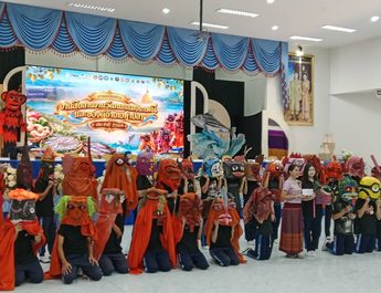 ประเพณีแห่ผีตาหลก หนึ่งเดียวในโลก ของอำเภอท่าปลา จังหวัดอุตรดิตถ์