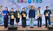 อ่างทองนำ 6 จังหวัดภาคกลางตอนบน บุก กรุงเทพฯ ผนึกกำลังจัด Roadshow “6 เสน่ห์ ลุ่มแม่น้ำเจ้าพระยา” ชวนเที่ยว ชิม ช้อป ชม กระตุ้นเศรษฐกิจชุมชน ณ เซ็นทรัล ปิ่นเกล้า กรุงเทพมหานคร