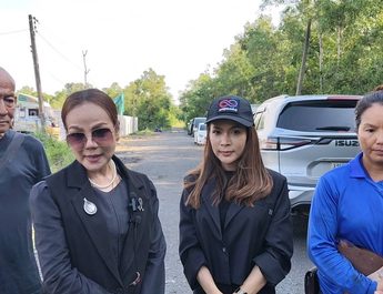 ปทุมธานี ผอ.ฟ้าทุมงบส่วนตัวสร้างที่พักพิงสุนัขจรหลังป้าพู่นางฟ้าใจบุญเลี้ยงหมากว่า200ตัวขาดที่ดินดูแลพร้อมสร้างที่อยู่ให้ผู้สูงอายุถูกทอดทิ้ง