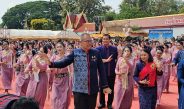 ชาวนครพนมพร้อมใจรำบูชาพระธาตุพนม ถวายเป็นพุทธบูชา เนื่องในวันออกพรรษา ประจำปี 2569