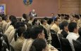 ปราจีนบุรี โปรดเกล้าฯ ให้องคมนตรี เชิญถุงพระราชทาน แก่ผู้ประสบอุทกภัย จ.ปราจีนบุรี