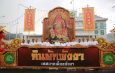 พังงา – ผู้ว่าการ ททท. ร่วมพิธียกเสาโกเต้ง ศาลเจ้ากระโสมเต้าโบ้เก้ง สืบสานประเพณีถือศีลกินผัก 186 ปี