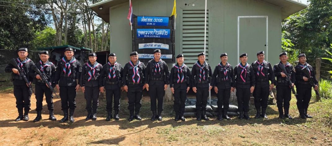 ผบ.ฉก.ทพ.32 ลงพื้นที่ชายแดนน่าน ตรวจเยี่ยมให้กำลังใจทหารพราน มอบนโยบายกำชับความพร้อมทุกภารกิจ พร้อมมอบสิ่งของคลายหนาว ส่งต่อความห่วงใยสู่กำลังพลและประชาชน