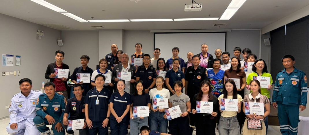 มูลนิธิอุตรดิตถ์สงเคราะห์ ร่วมกับ โรงพยาบาลพิษณุเวช จัดโครงการอบรมเชิงปฏิบัติการ หลักสูตรการปฐมพยาบาลเบื้องต้น และการช่วยชีวิตขั้นพื้นฐาน “สองมือกู้ใจ” เรียนรู้การทำ CPR
